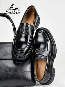 Salkin 新款时尚男士一脚蹬乐福鞋，优雅绅士社交鞋，配有搭扣，纯色透气鞋面，防滑耐磨鞋底，适合日常休闲、商务正装、毕业典礼、校园风、办公室派对、婚礼新郎鞋、节日礼物等场合，春夏秋季均有销售。尺码偏大，建议选购小一码。 - 黑色 - 查看 7