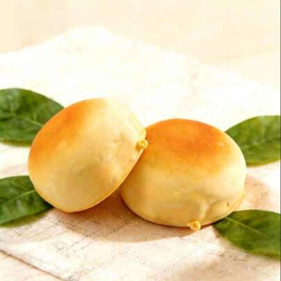 Slow Rebound Simulation 10cm Round Bread PU Kneading And Decompression Toy Ornament Keychain Pendant Can Be Hung On A Backpack, Decompressed, And Placed On A Desktop