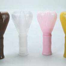 抹茶塑料搅拌器、带搅拌器支架的抹茶搅拌器、抹茶搅拌器、树脂抹茶搅拌器、手工传统日式抹茶搅拌器，用于正宗的泡茶方式 - 彩色 - 查看 3