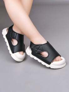 1 par de sandalias planas y lindas con diseño simple, de PU con , suela suave antideslizante, apropiadas para bebés en la playa durante el verano - Negro - Ver 2
