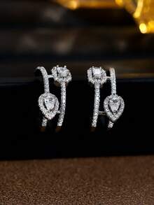 一对多层交叉C形耳环，适合日常佩戴、聚会和通勤。 - 耳環 - 查看 4