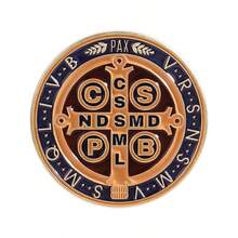 1/3pcs Catholic Faith Symbol Brooch, Zinc Alloy Enamel Material, Latin Prayer Text & Cross Icon Decor, Catholic Religious Theme Badge, Unisex Design, Religious Accessory Gift - Multicolor - View 11