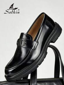 Salkin 新款时尚男士一脚蹬乐福鞋，优雅绅士社交鞋，配有搭扣，纯色透气鞋面，防滑耐磨鞋底，适合日常休闲、商务正装、毕业典礼、校园风、办公室派对、婚礼新郎鞋、节日礼物等场合，春夏秋季均有销售。尺码偏大，建议选购小一码。 - 黑色 - 查看 6