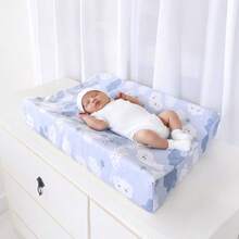 Trocador De Fraldas Anatômico Impermeável Menino Menina para Cômoda e Berço 01 Peça - NUVEM AZUL - Visão 2