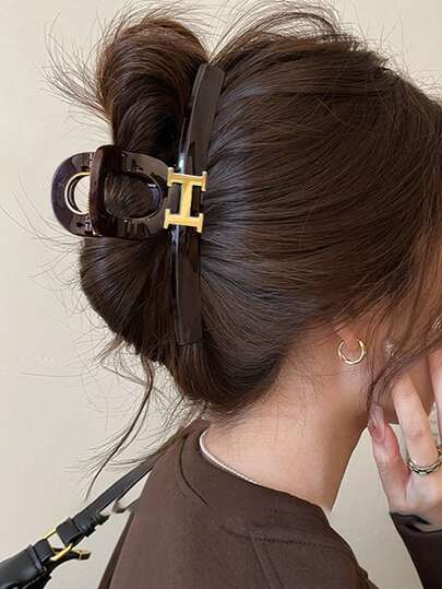 几何图案时尚发夹 - 优雅的发夹轻松打造蓬松发型，是日常休闲和周末装扮的完美配饰，简约时尚，是时尚女性的必备单品。