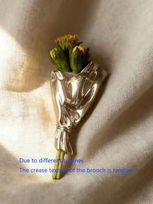 1 New Multifunctional Flower Brooch Design, Freely Wearable, Exquisite, High-Quality, Creative And Unique Design, Suitable For Daily Wear, Parties, And Events As A Unisex Accessory (Brooch Only, Flowers Not Included). Due To Different Batches Of Brooches, The Folds May Vary - Silver - View 4