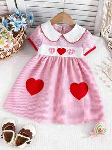 女婴彼得潘领荷叶边下摆短袖爱心印花连衣裙，优雅 - 粉色 - 查看 3