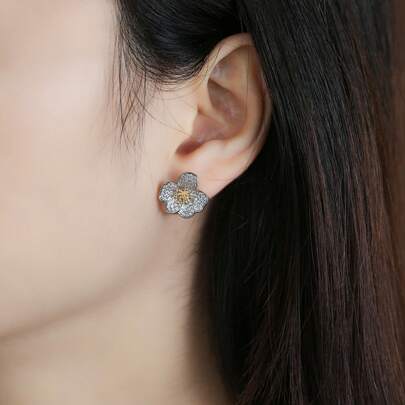 1 Pair Two-Tone Full CZ Paved Five-Petal Flower Stud Earrings Women's Daily Jewelry