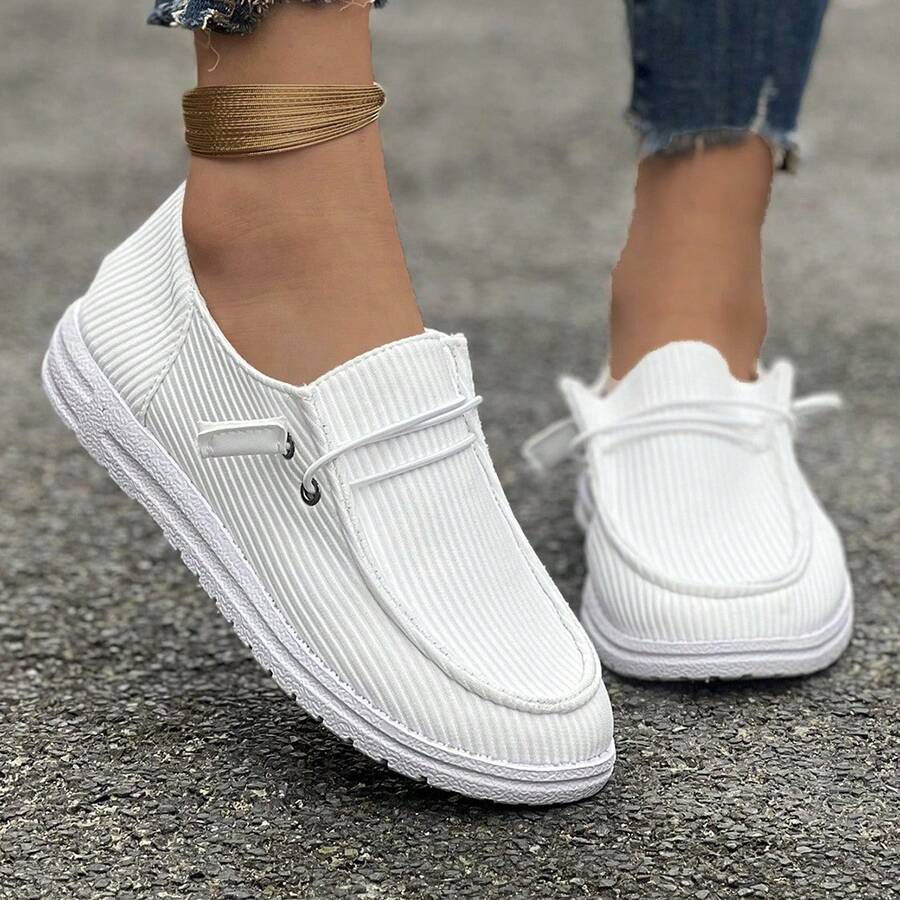 2026 New European-Style Flat Low-Top Women's Loafers | Slip-On Shoes, Microfiber Upper, Rubber Sole, Slip-On Closure, Solid Color, All-Season Wear, Women's Shoes - 白色 - 查看 1