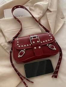 Gothic Burgundy Crossbody Bag With Silver Buckle & Stud Details | Punk Rock Faux Leather Shoulder Purse For Women | Vintage Grunge Edgy Adjustable Strap Bag | Y2K Gothic Clutch Bag For Concerts, Daily Wear & Alternative Style (Fast Delivery) Unleash Your Inner Rebel With This Striking Gothic Burgundy Crossbody Bag! Crafted From High-Quality Faux Leather, This Statement Piece Features A Structured Rectangular Silhouette Adorned With Edgy Silver Buckle Clasps, Metal Studs, And Grommet Details For A Bold Punk-Inspired Look. The Adjustable Shoulder Strap Allows Versatile Wear As A Crossbody Or Shoulder Bag, While The Rich Oxblood Hue Adds A Touch Of Vintage Grunge Charm. Perfect For Concerts, Festivals, Streetwear Outfits, Or Adding An Alternative Edge To Your Everyday Style. Spacious Enough To Carry Your Phone, Wallet, And Essentials-This Y2K-Inspired Bag Is A Must-Have For Anyone Who Loves Dark Academia, Rocker Chic, Or Gothic Fashion. Shop Now And Stand Out With Confidence! - 彩色 - 查看 8