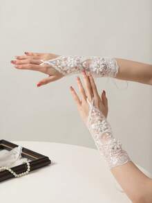 1 Pair Lace Rhinestone Flower Crochet Wedding Gloves - Solid Color - View 5