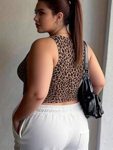 Plus Size Women's Sleeveless Casual Leopard Print Fitted Cropped Top, Summer - Khaki - View 4
