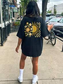 Women's 100% Cotton Retro Sun And Daisy Flower Graphic T-Shirt, Casual Summer Boho Tee For Women, Drop Shoulder Graphic Print T-Shirt, Short Sleeve And Round Neck, Casual Top For Spring And Summer, Women's Oversized Clothing, Unisex Short Sleeve Graphic T-Shirt, Casual Round Neck T-Shirt. Spring Summer Tops - 黑色 - 查看 3