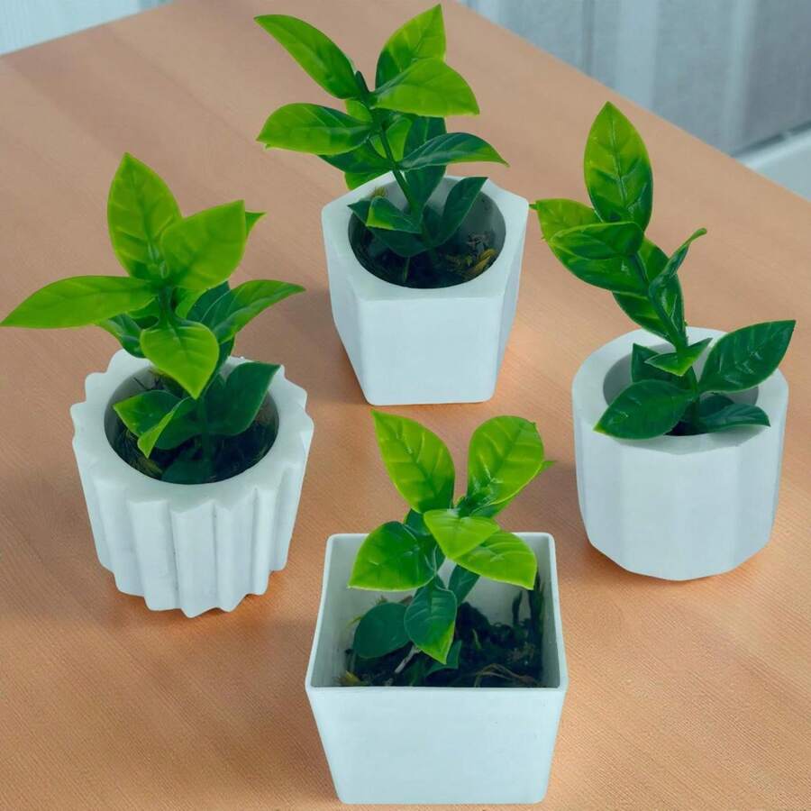 Kit Decorativo - 4 Mini Vasinhos Decorativos com Plantinhas Artificiais - Branco - Visão 1