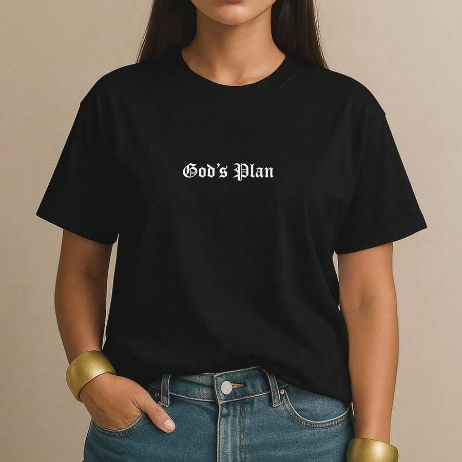 Camiseta Unissex Estampada Camisa Gods Plan Minimalista Casual Elegante Estilo Moderno Fashion - Preto - Visão 1