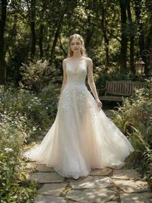 YOUKEFEIER 吊带V领蕾丝刺绣香槟色长款婚纱，适合户外、草坪、沙滩婚礼 - 米色 - 查看 5