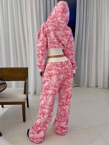 Bộ đồ đôi nữ họa tiết rằn ri gồm áo hoodie crop top và quần short dây rút, thích hợp cho ngày Valentine, thể thao, dạo phố và mặc nhà. Mùa xuân - Nhiều màu - Xem 5
