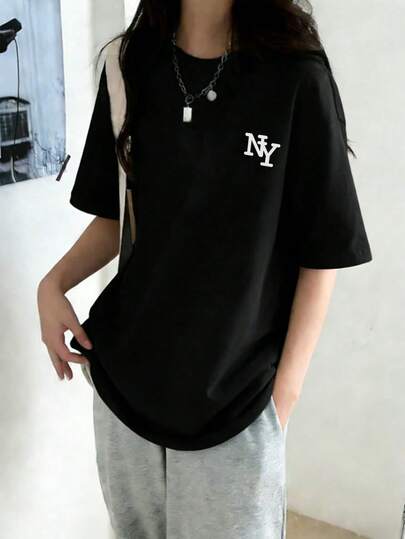 女士休闲宽松圆领纯棉短袖T恤，字母卡通印花，适合春夏穿着