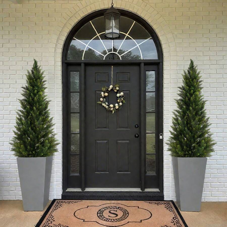 2Packs Artificial Cedar Trees With Black Pot 36"/48"/60" Fake Plants Outdoor Indoor Faux Pine Shrubs Plants Sunlight Resistant Leafy Potted Plant For Xmas Home Front Door Offices Outdoor Realistic Fake Plants Front Porch Decor 2/3/4/5/6FT Xmas New Year 2026 - 綠色 - 查看 1