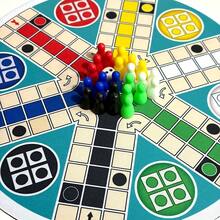 一套6人经典高尔夫棋盘游戏，多人互动飞行象棋游戏套装，是节日派对和家庭聚会的理想之选，有助于增进朋友间的感情，享受竞技的乐趣。 - 彩色 - 查看 2