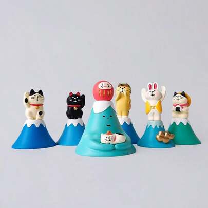 1个带底座的招财猫桌面摆件，卡通动物雕像，创意装饰摆件，可爱收藏品，适用于客厅、卧室、办公室、户外花园，是送给朋友、爱人、父母、学生的完美礼物，也是新年房间装饰、家居装饰摆件和家居微缩物品的理想之选。