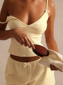 2pcs/Set Summer Sexy V-Neck Fitted Camisole And Loose Shorts Pajama Set - Yellow - View 3