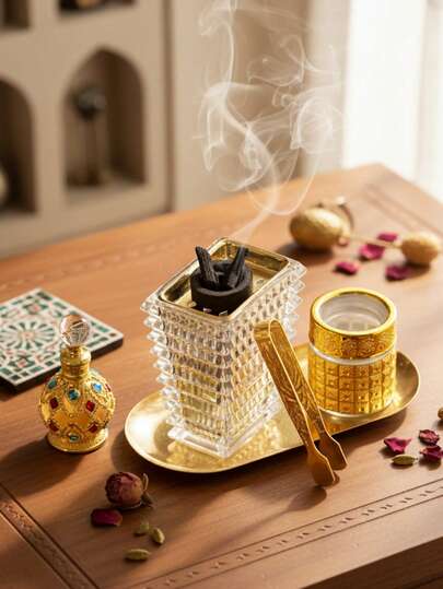 1 件/套玻璃香炉。现代轻奢风格熏香炉。条纹玻璃方形杯身设计。适用于家居装饰、庭院、阳台、户外空间、室内桌面、窗台装饰、民宿、咖啡馆等场所。