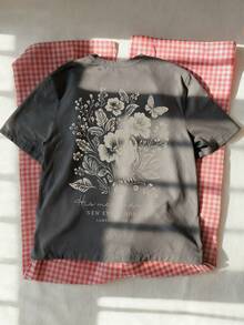 女士夏季新款休闲花卉字母印花宽松百搭圆领深灰色短袖T恤，时尚日常及假日穿着 - 深灰色 - 查看 8