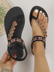 1 Đôi sandal chiến binh kiểu Bohemian cổ điển với nhẫn ngón chân hình trái tim và hoa. - màu đen - Xem 4