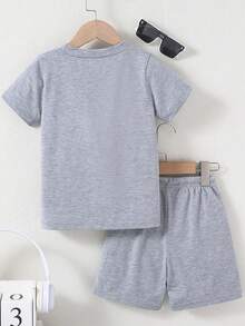 Tween Boy Letter Graphic Print Round Neck Short Sleeve T-Shirt And Shorts - Grey - View 2