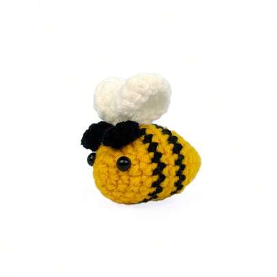Cute Crocheted Bee Pendant | Small Gift | Healing Charm For Bestie/Girlfriend, Practical Handmade Bag Accessory For Outings, Useful Small Gift