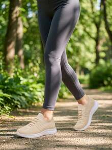 Women's Lightweight Breathable Walking Shoes - Comfortable Mesh Sports Shoes With Stable Support, Four-Season Casual Fashion Footwear, Women's Sneakers, Stylish Design - 米色 - 查看 2