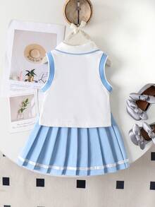 2件套女童校园运动爱心刺绣无袖Polo领上衣和百褶裙套装，夏季 - 淺藍色 - 查看 2