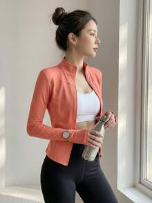 Chaqueta de yoga Y2K ajustada con cremallera y mangas largas con abertura para pulgar - Polvo de pomelo - Ver 2