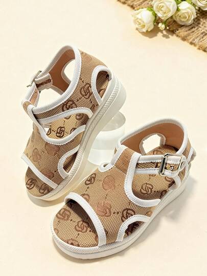 1 Pair Fashion Children's Sandals, Girls' Sandals, Embroidered Pattern Decor, Metal Buckle Design, Convenient Adjustment, Comfortable Wear. Thickened Sole, Stylish And Practical, Suitable For Walking, Daily Outfit, Party And Travel.