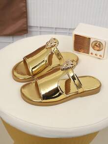 2026新款儿童时尚休闲连体凉鞋,采用豹纹金属扣设计,风格百搭,适合夏季穿着。 - 金色 - 查看 7