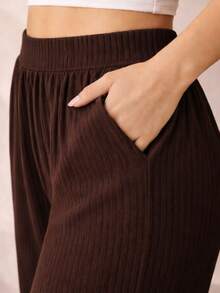 Women's High-Waisted Brown Wide-Leg Pants With Side Slit And Ribbed Pockets - Casual Style - Night/Daily Wear - 咖啡棕 - 查看 2