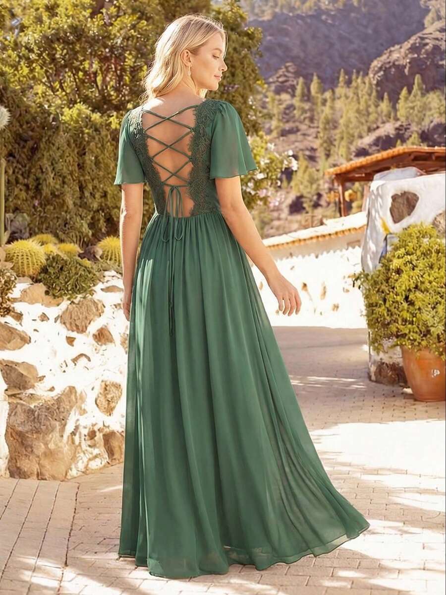 Vestido de dama de honor elegante y romántico de gasa con encaje bordado, espalda descubierta y volantes en el bajo en color verde oliva, vestido de invitada de boda de primavera, vestido de gala para el Día de San Valentín - Verde Oliva - Ver 1