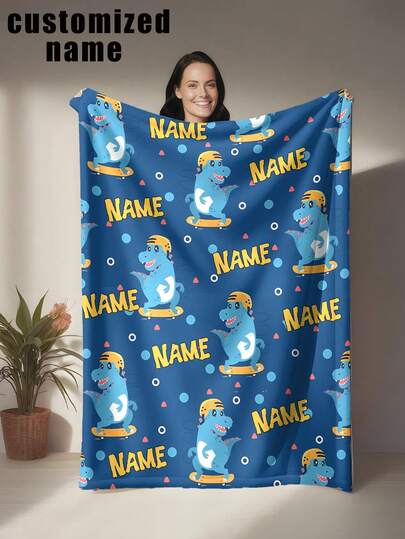 1 Stück individuell gestaltbare Dinosaurier Themen Decke, marineblauer Grundton mit Cartoon Skateboard Dinosaurier Muster, dekoriert mit bunten Punkten und Dreiecken, lebendiger und verspielter Stil, maschinenwaschbar, Polyesterstoff, geeignet für alle Jahreszeiten und Anlässe, modern digital bedruckte Mehrzweckdecke für Sofa, Bett, Auto, Teeraum, Schlafzimmer, Badezimmer, Wohnzimmer, Esszimmer, Büro, etc.