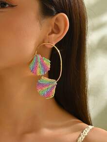 1 Pair Refreshing Cute Sweet Vacation Style Textured Line Geometric C-Shape Outline Shell Handmade Woven Raffia Earrings, Fashion Boho Colorful Woven Raffia Textured Line Shell Stud Earrings, Suitable For Women's Daily, Vacation, Party Wear - Satin Dyeing - View 2