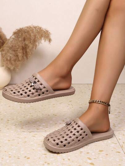 Women's Fashionable Casual EVA Solid Color One-Piece Molded Sandals, Flat Hollow Slippers, Comfortable Soft Breathable Slippers With Cute Squirrel Mouth Decor, Suitable For Indoor, Bathroom, Daily Life, Beach Walk Or Work, All Seasons