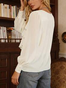 elfnokto Blusa de mujer vintage de unicolor con cuello en V, diseño de empalme multicapa con remaches incrustados, blanco primavera - Blanco - Ver 2