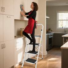 Royalswill Portable Folding Step Ladder, 2/3/4-Tier Ladder, Rubber Non-Slip Platform, Anti-Slip Household Folding Ladder, Multi-Purpose Load Capacity 330 Lbs, Foldable Step Ladder, Suitable For Kitchen, Office, Bathroom And Garage Use - 4級 - 查看 6