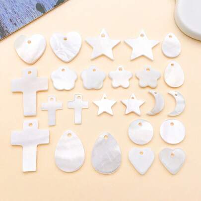 Set de 5/24 piezas de dijes de conchas naturales - Accesorios DIY para pulseras, collares y aretes - Formas de corazón, estrella, cruz, luna, gota y círculo - Perfecto para fiestas de playa de verano, bodas y uso diario