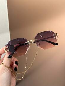 1 chiếc kính thời trang nữ không gọng hình đa giác cổ điển với dây chuyền vàng, hàng hiệu cao cấp, phù hợp cho tiệc tùng, mặc hàng ngày, gọng vàng và tròng kính chuyển màu, kính mắt thanh lịch kiểu retro cho du lịch, kỳ nghỉ, làm phụ kiện thời trang, công sở, phong cách retro Y2K, phụ kiện đi biển thường ngày, phù hợp cho mọi mùa, lý tưởng cho kỳ nghỉ hè ở bãi biển, các hoạt động ngoài trời, du lịch, tạo phong cách học đường trở lại trường. - Vàng - Xem 17