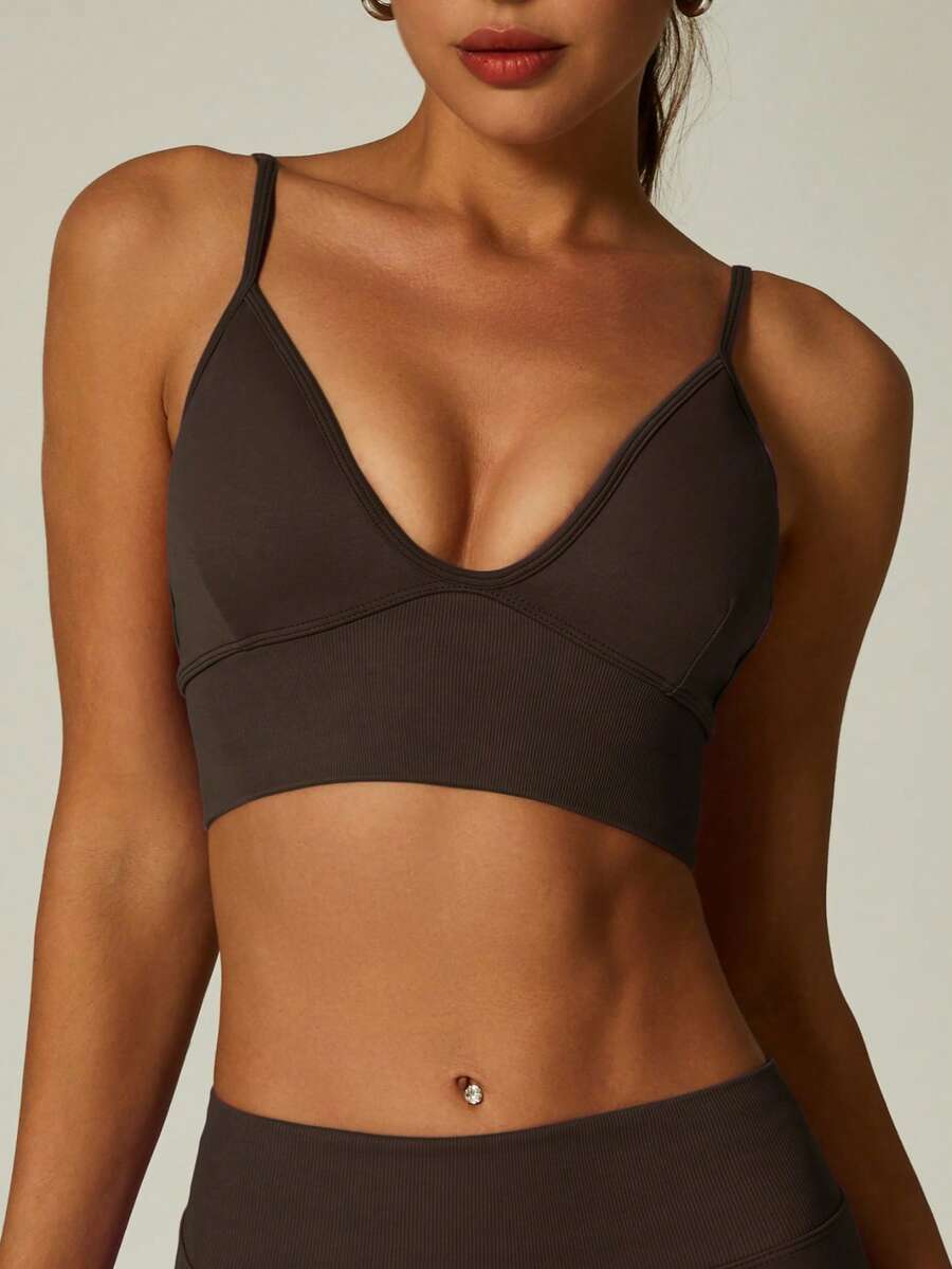 ATTRACO Women's Sexy V-Neck Sports Bra, Adjustable Straps, Removable Pads, Seamless Solid Color Stretchy Sports Camisole Spring - 棕色 - 查看 1