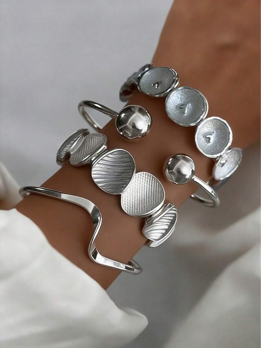 4pcs Vintage Exaggerated Luxurious Geometric Wide Face Design Women Metal Bangle Set, Suitable For Daily Wear And Gift - Silver 8 - View 1