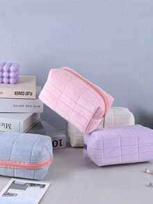 1个毛绒格子化妆包，大号拉链旅行洗漱包，多功能收纳袋，大容量，毛绒收纳袋，旅行化妆品整理包，便携式化妆包，大容量收纳袋，格子化妆包，女士手提包，毛绒拉链化妆包，女士简约拉链旅行包，沙滩包，收纳袋，口红收纳袋，便携式旅行洗漱包 - 彩色 - 查看 5