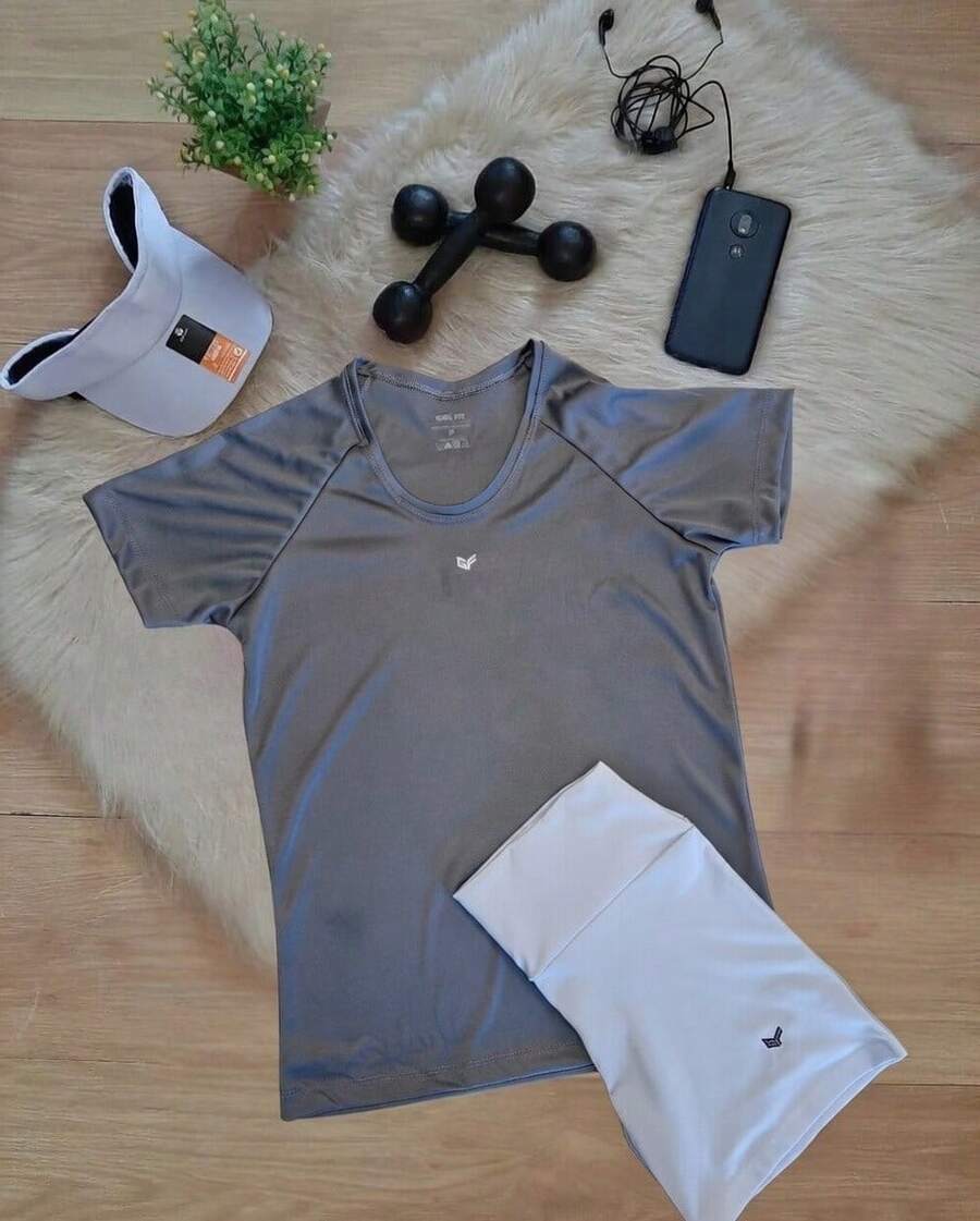 Women's Gym Set: Dry Fit T-Shirt + Sports Fitness Shorts | Ideal Set For The Gym And Everyday Wear | Women's Fitness Kit – Dry Fit T-Shirt + Shorts - 灰白短褲 - 查看 1