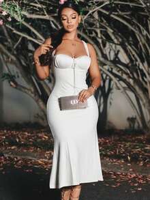 2026 New Women's Clothing Temperament Elegant Suspender Solid Color Fishtail Skirt Slim And Thin One-Word Collar Long Dress - 白色 - 查看 1